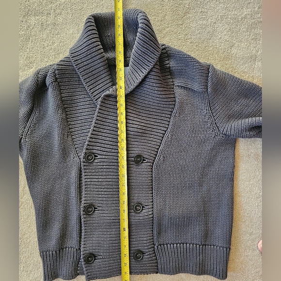 VINCE Large Double Breasted Heavy Sweater. - Picture 8 of 8